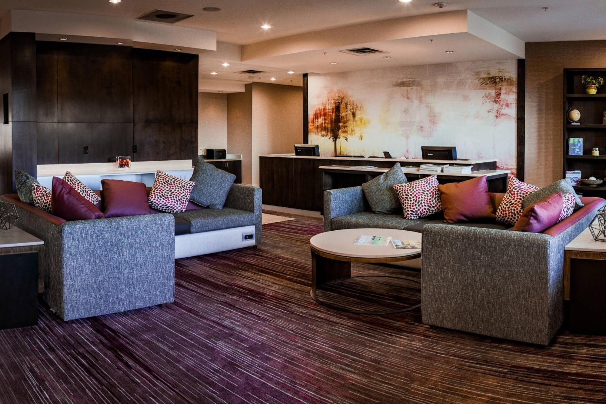 Courtyard By Marriott Norman Hotel Ngoại thất bức ảnh